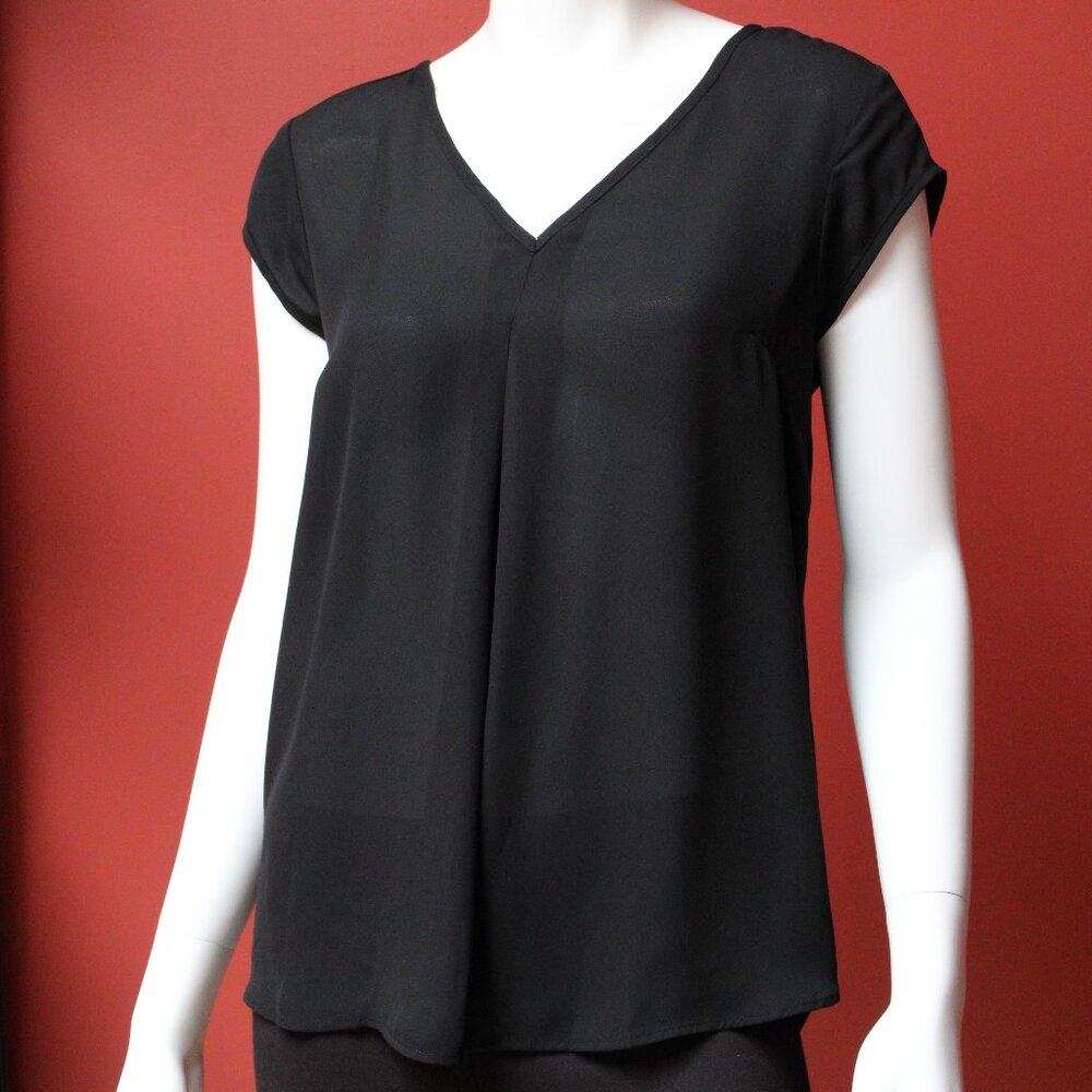 DR2 Black V-Neck Blouse